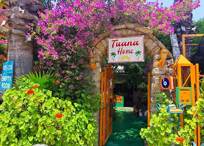 Side Tuana Garden Home