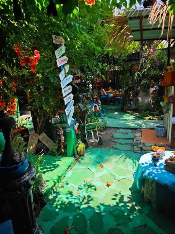 Bed & Breakfast Tuana Garden Side