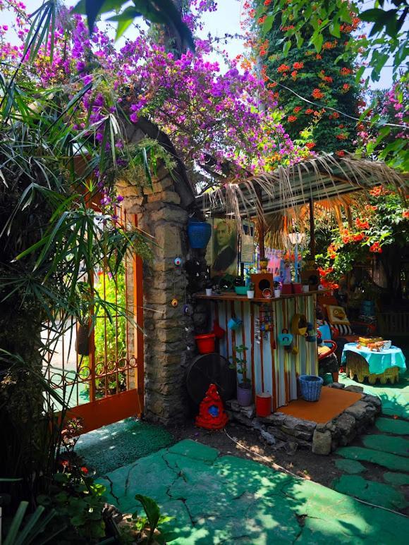 Tuana Garden Side