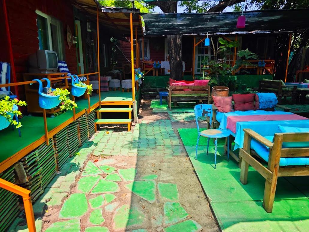 Tuana Garden